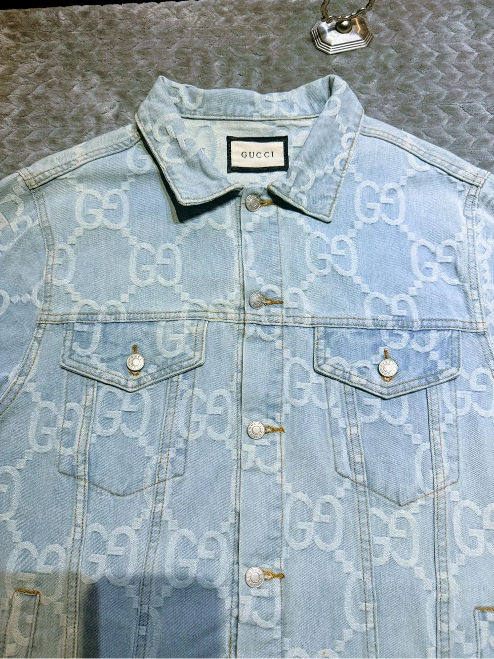 Gucci 'California' Embroidered Denim Jacket - Light Blue with Red Script